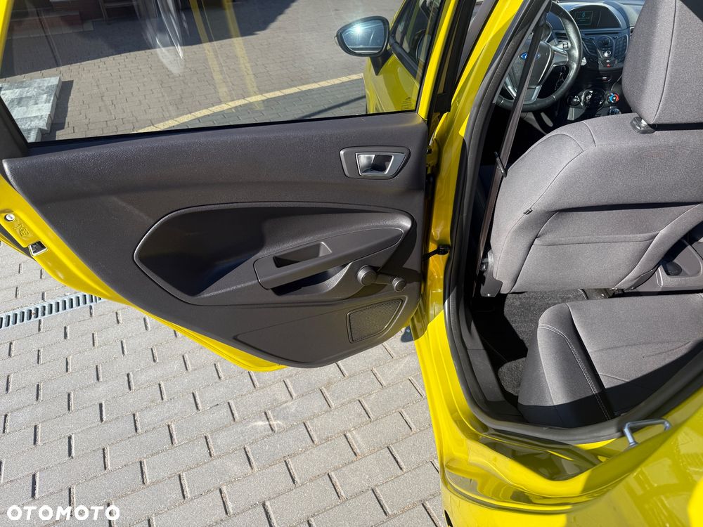 Ford Fiesta - 15