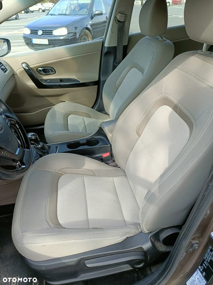 Kia Ceed 1.6 GDI L Business Line - 8