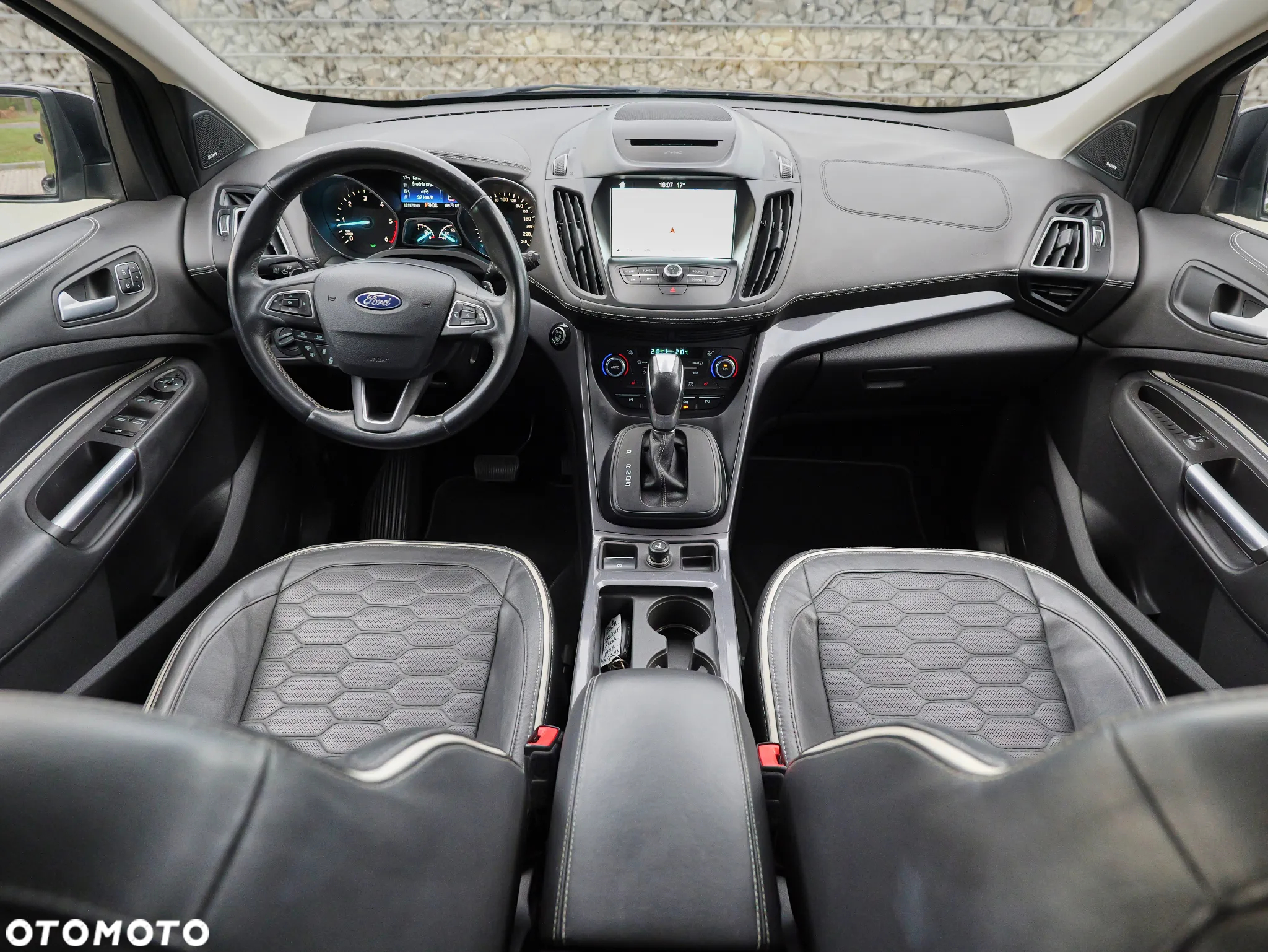 Ford Kuga 2.0 TDCi 4x4 Vignale - 16