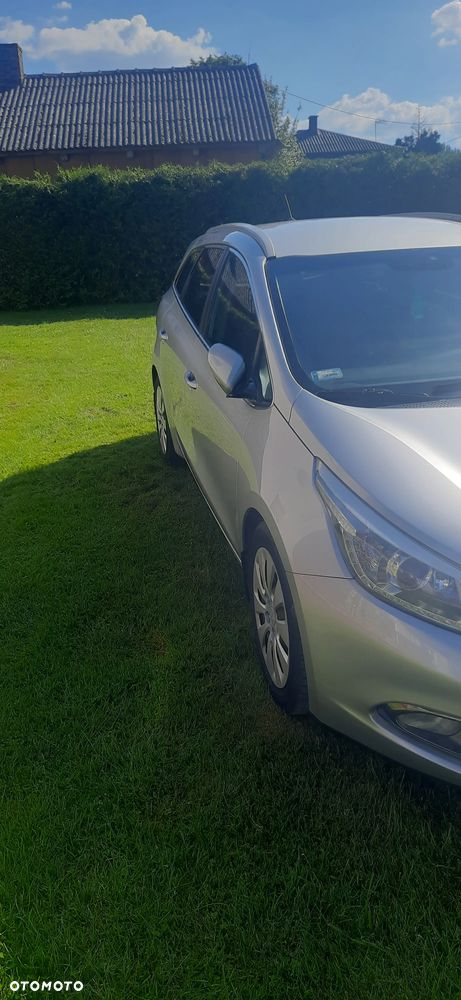 Kia Ceed - 25