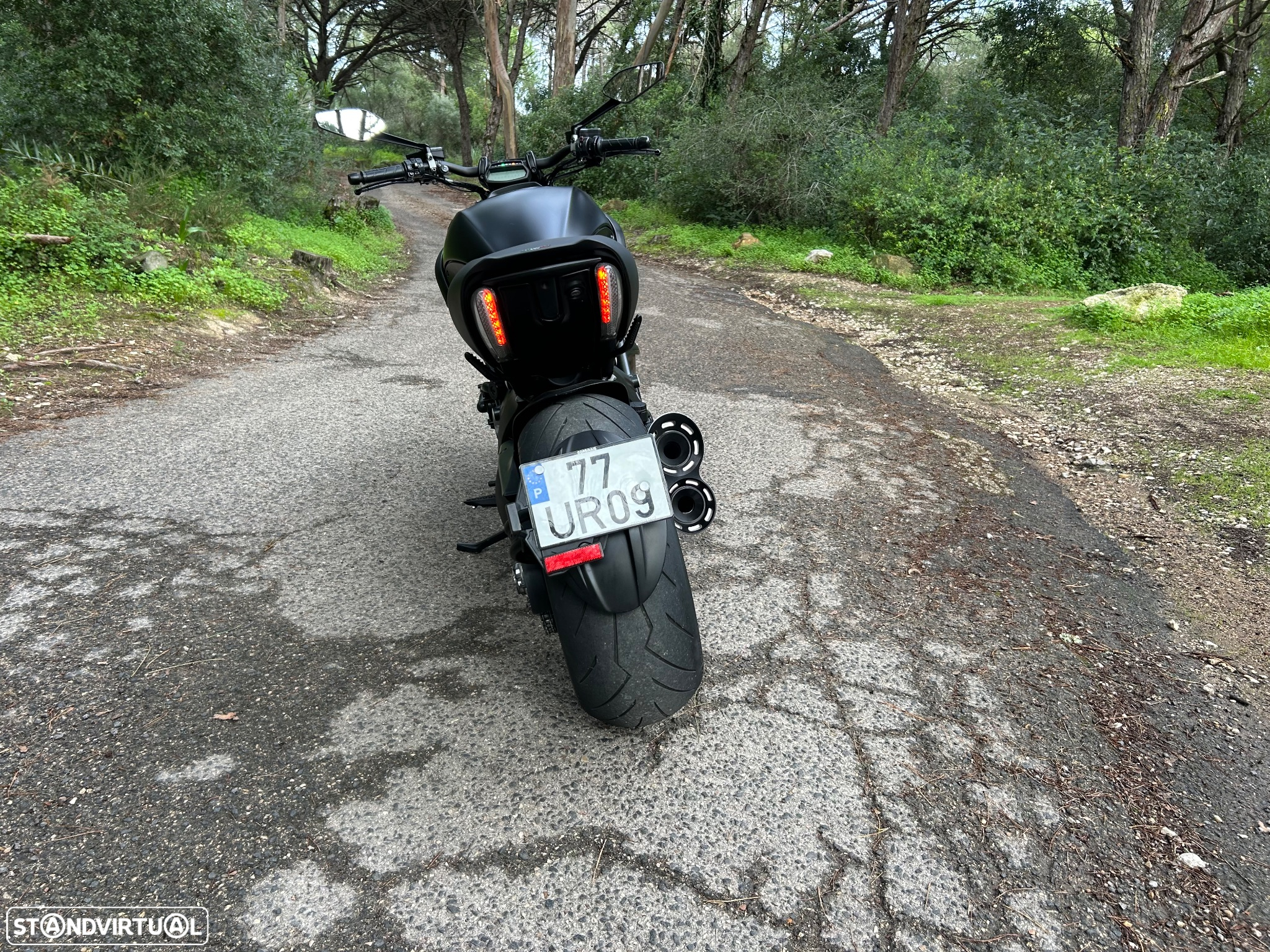 Ducati Diavel 1200 Dark - 11