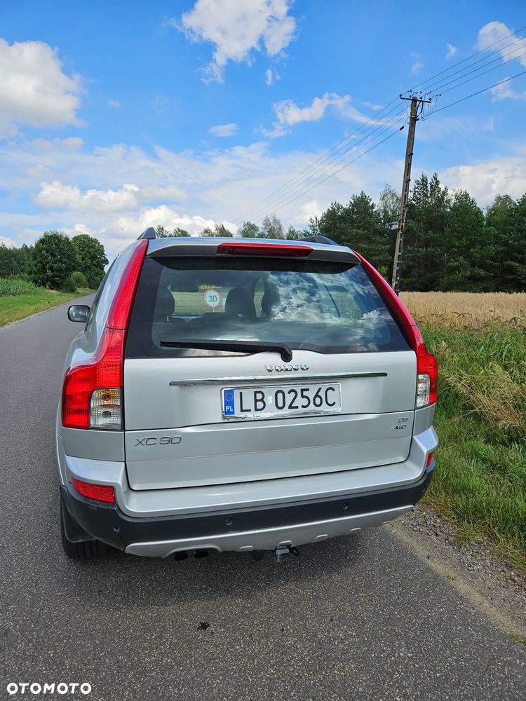 Volvo XC 90 - 8