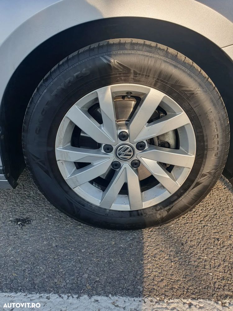 Volkswagen Passat 2.0 TDI Trendline - 39