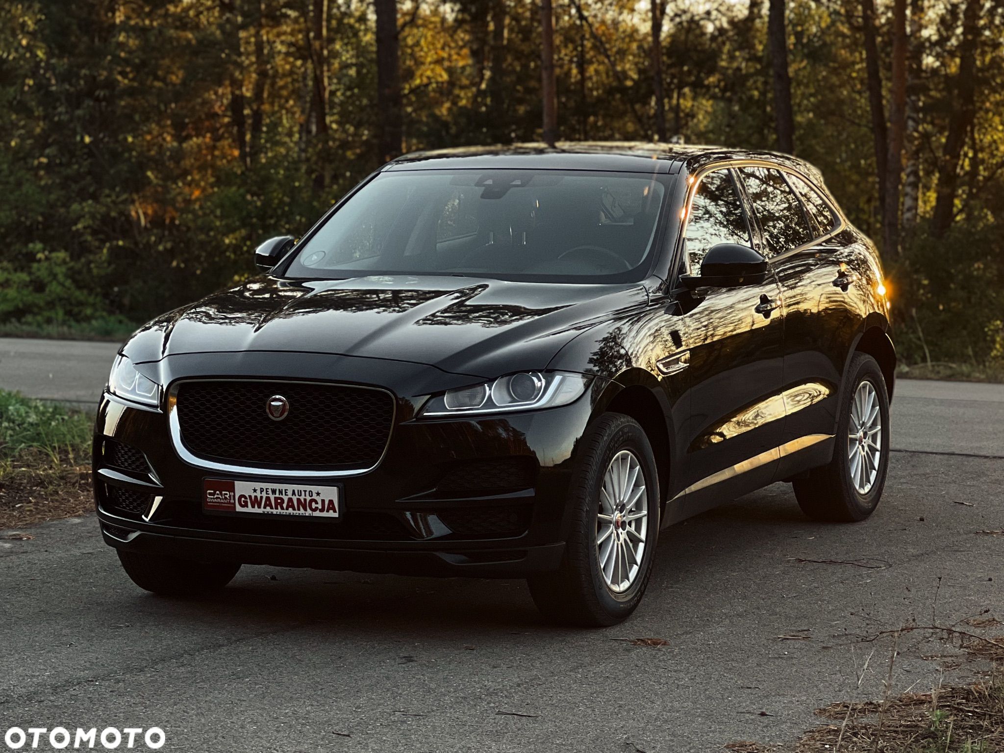 Jaguar F-Pace 20d AWD Prestige - 1