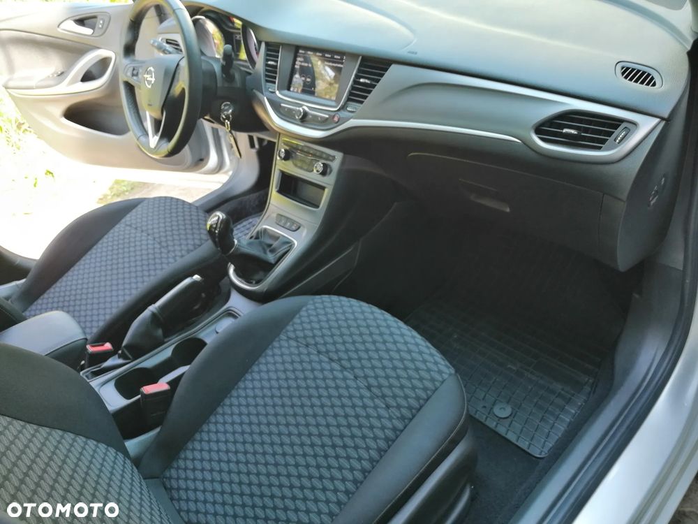 Opel Astra 1.2 T Elegance S&S - 26