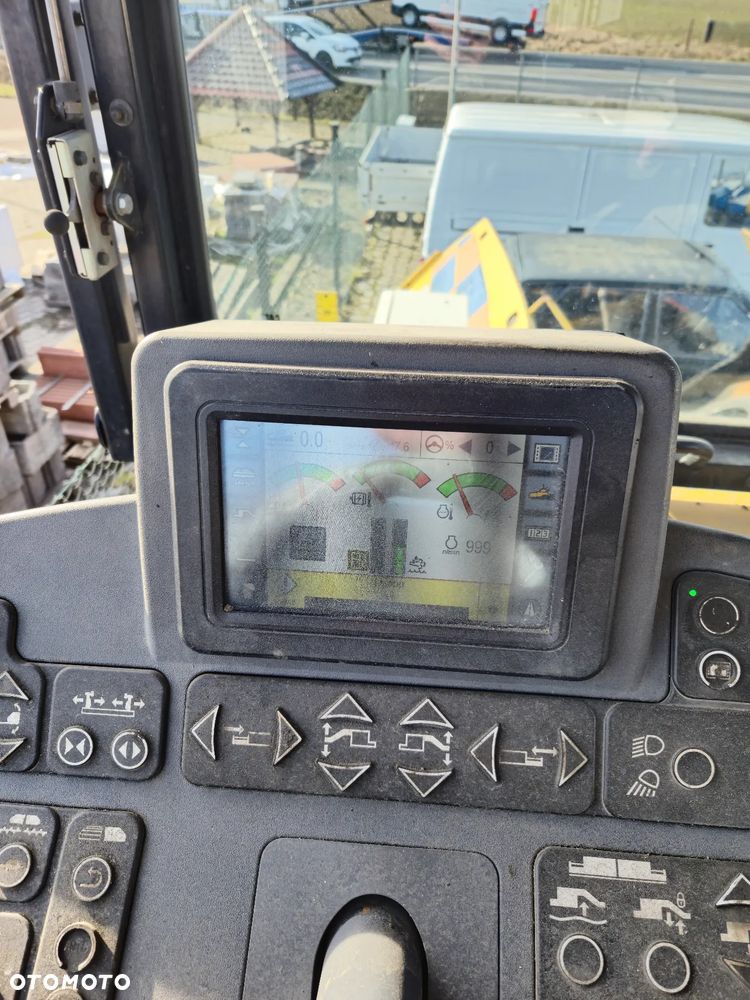 Caterpillar AP 655F - 6