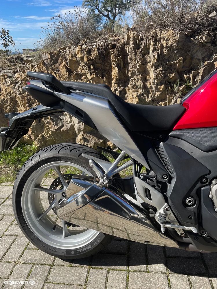Honda VFR 1200F - 5