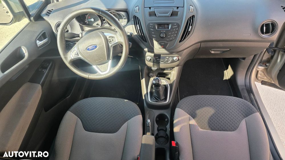 Ford Transit Connect - 6