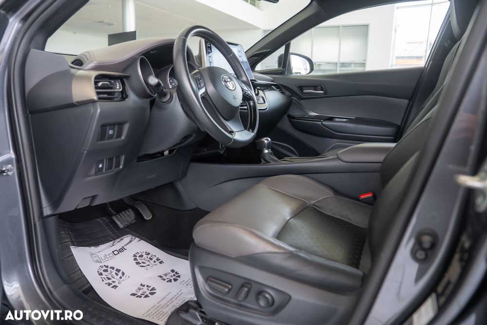 Toyota C-HR 1.8 HSD 4x2 CVT C-enter - 17