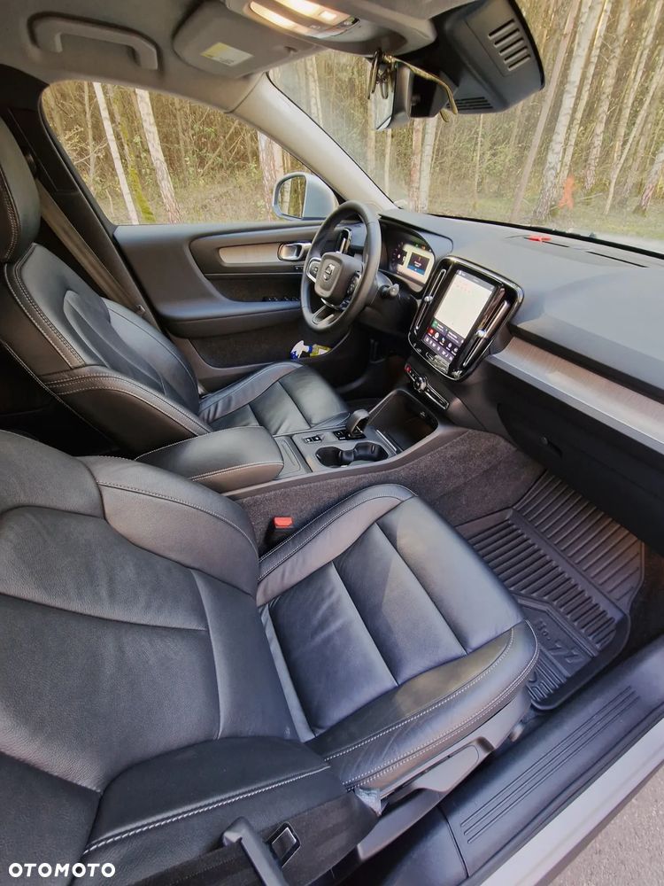 Volvo XC 40 T5 AWD Momentum - 23