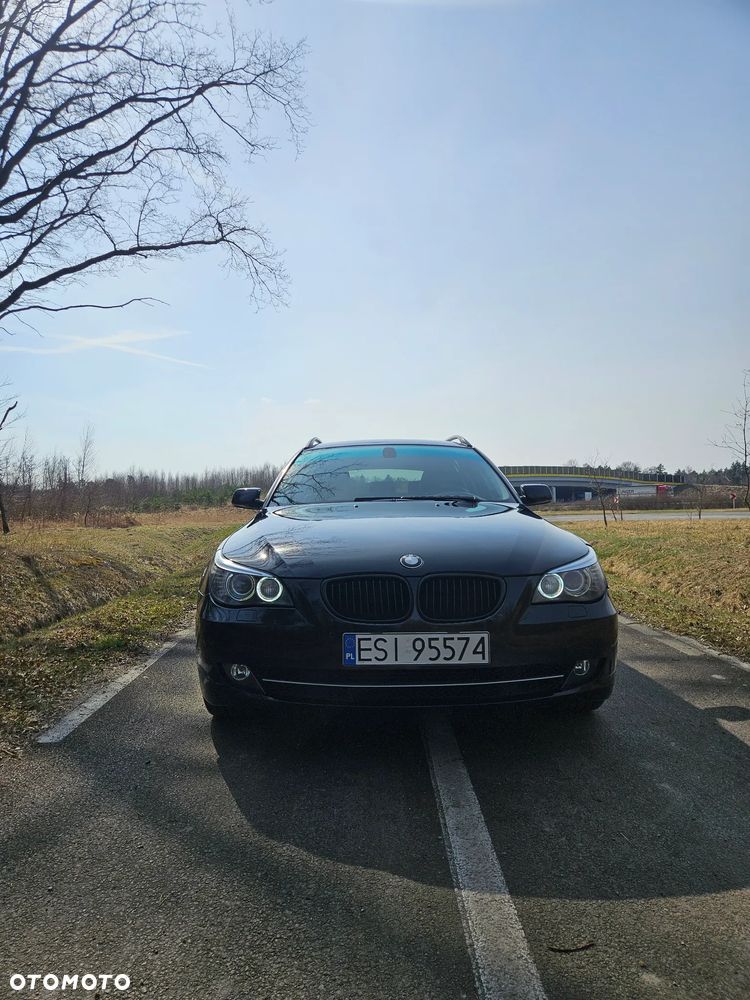 BMW Seria 5 525d - 13