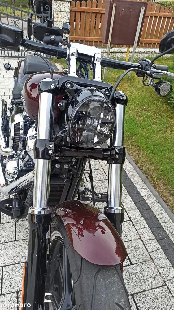 Harley-Davidson Softail Breakout - 13