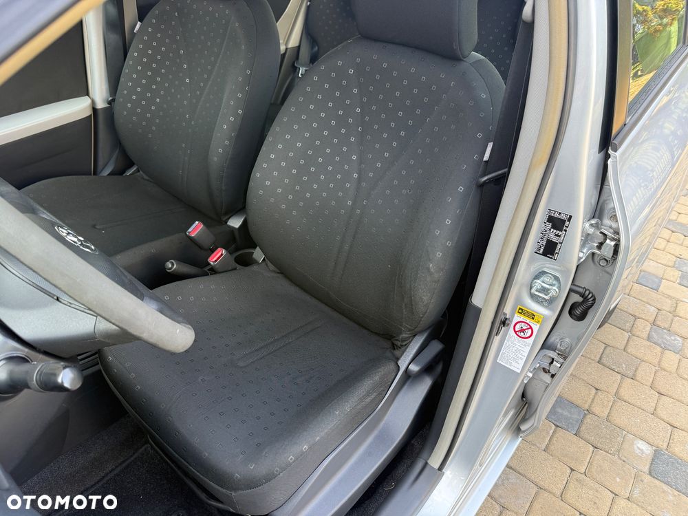 Toyota Yaris - 21