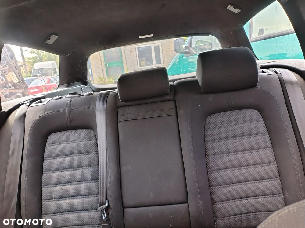 Volkswagen Passat 2.0 TDI Comfortline DSG - 6