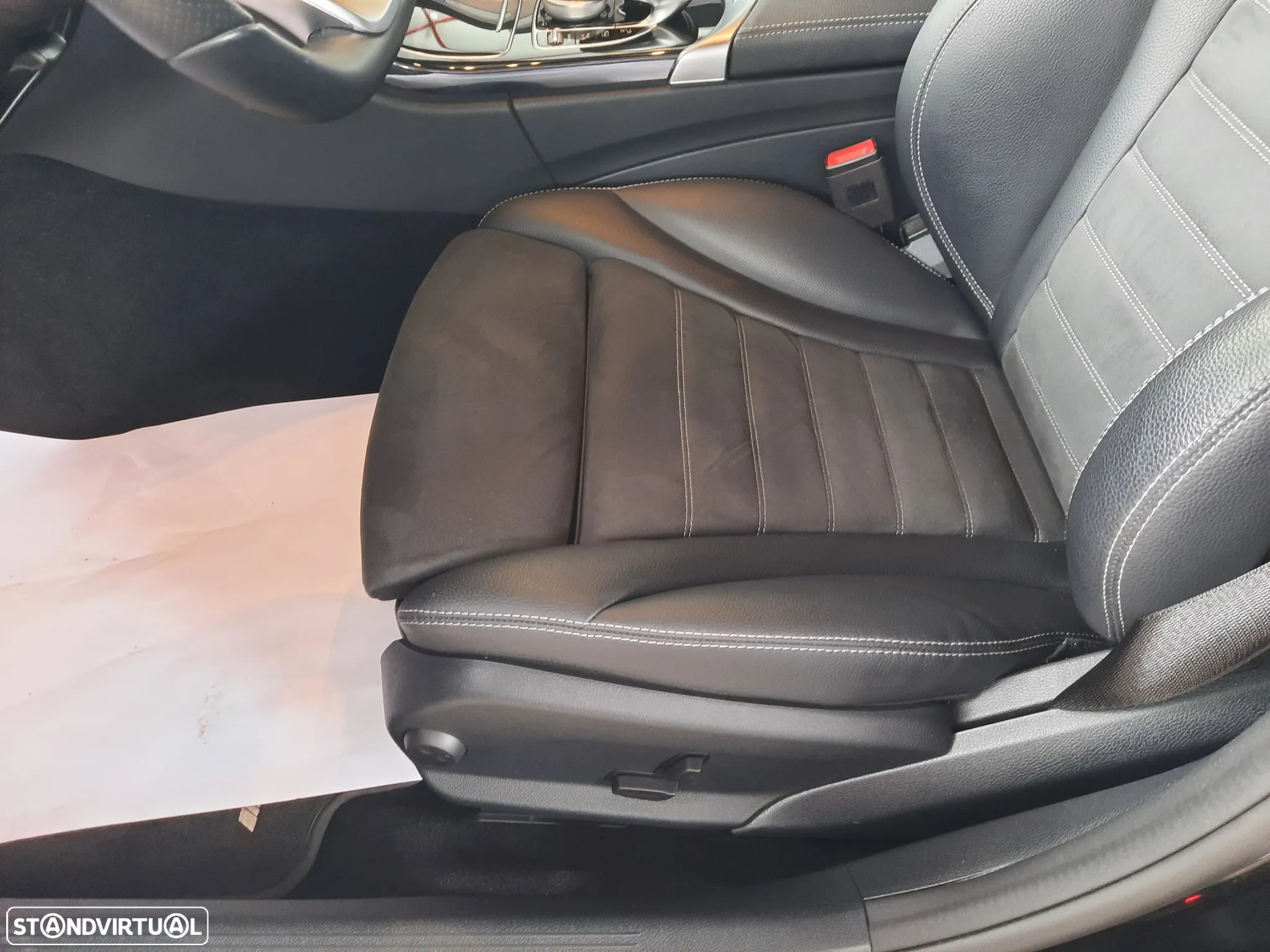 Mercedes-Benz C 300 e AMG Line - 32