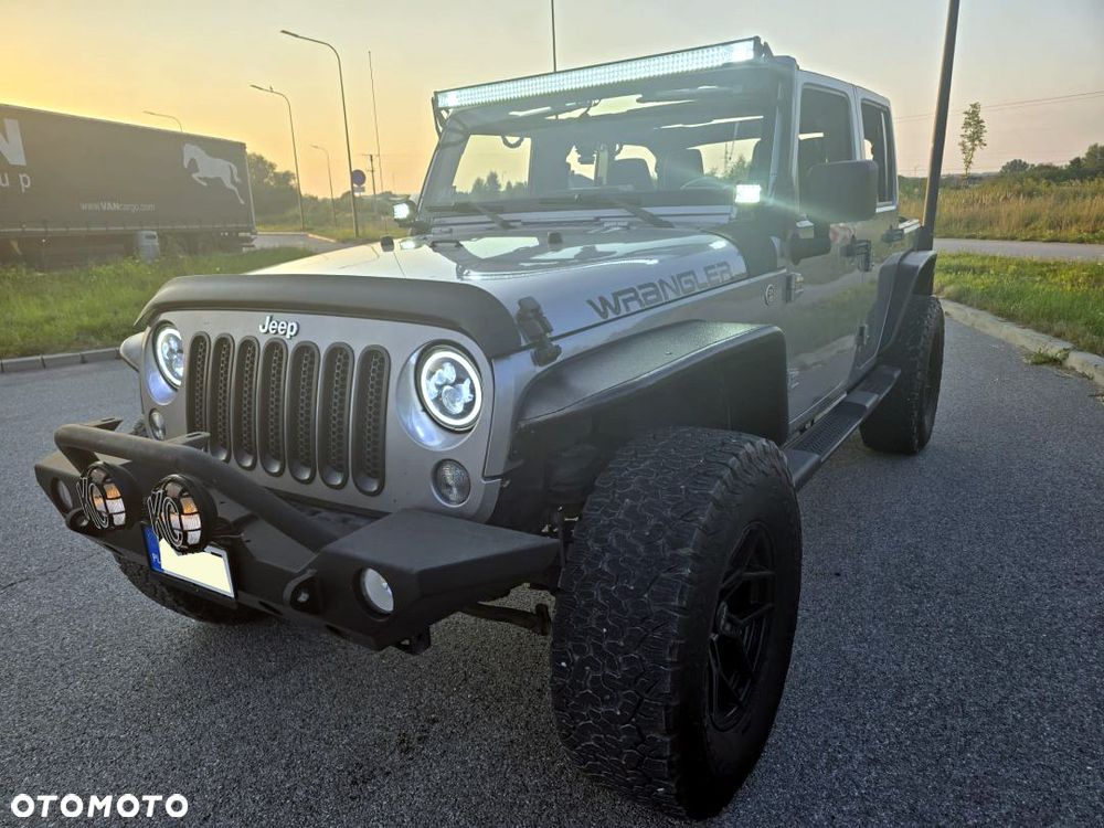 Jeep Wrangler 3.6 Unlim Sahara - 7