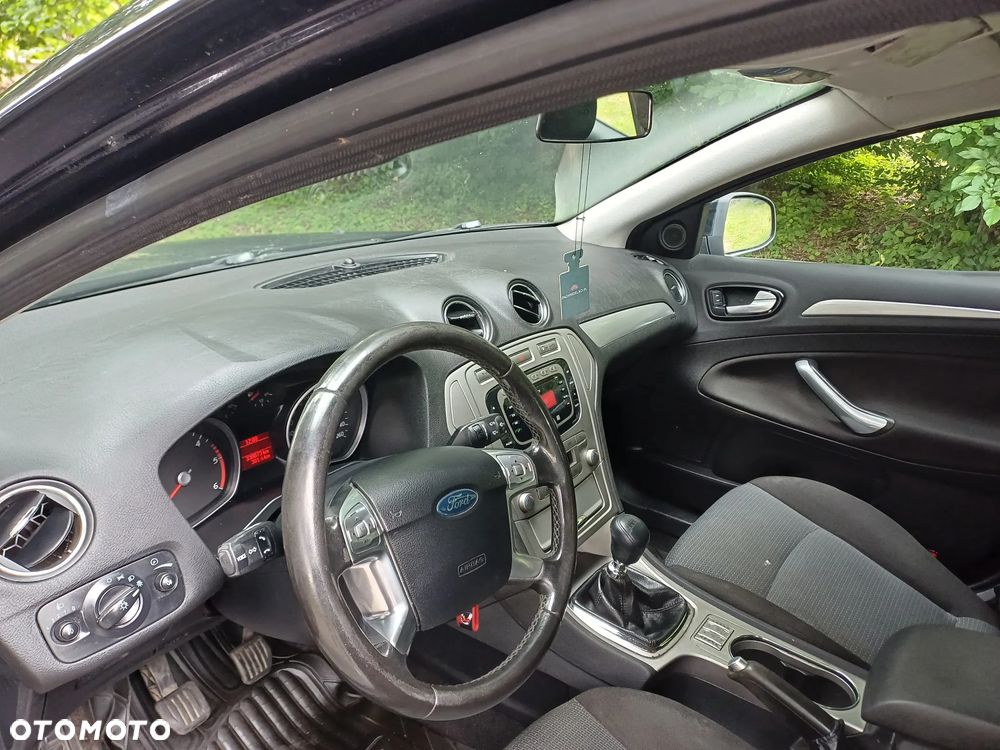 Ford Mondeo 2.0 TDCi Titanium - 15