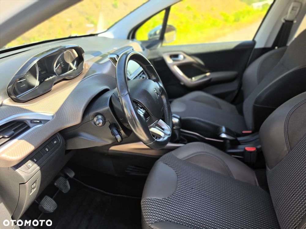 Peugeot 2008 1.6 VTi Allure - 18