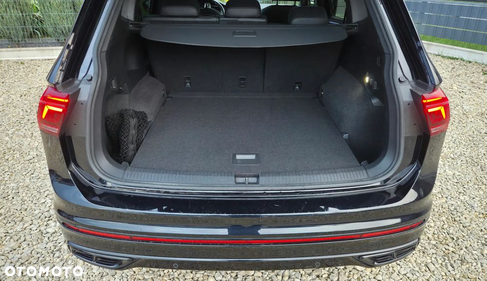 Volkswagen Tiguan Allspace 2.0 TDI R-Line DSG - 35