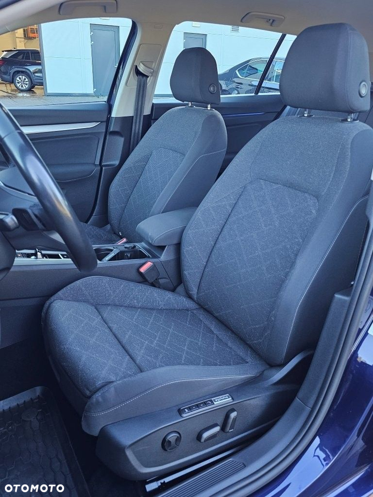 Volkswagen Golf VIII 2.0 TDI Life DSG - 21