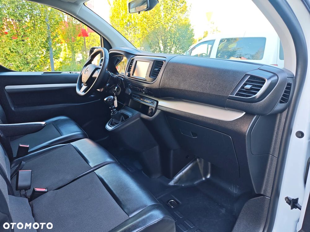 Opel Vivaro - 26