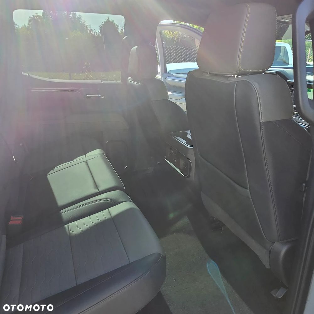 Chevrolet Silverado - 13