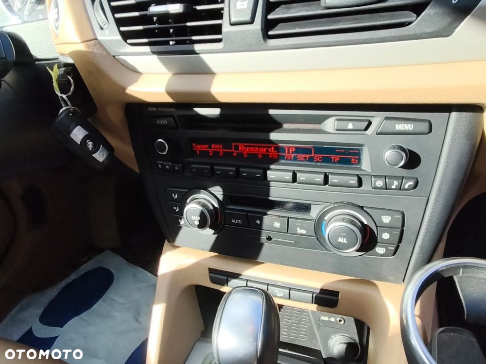 BMW X1 xDrive18d - 15