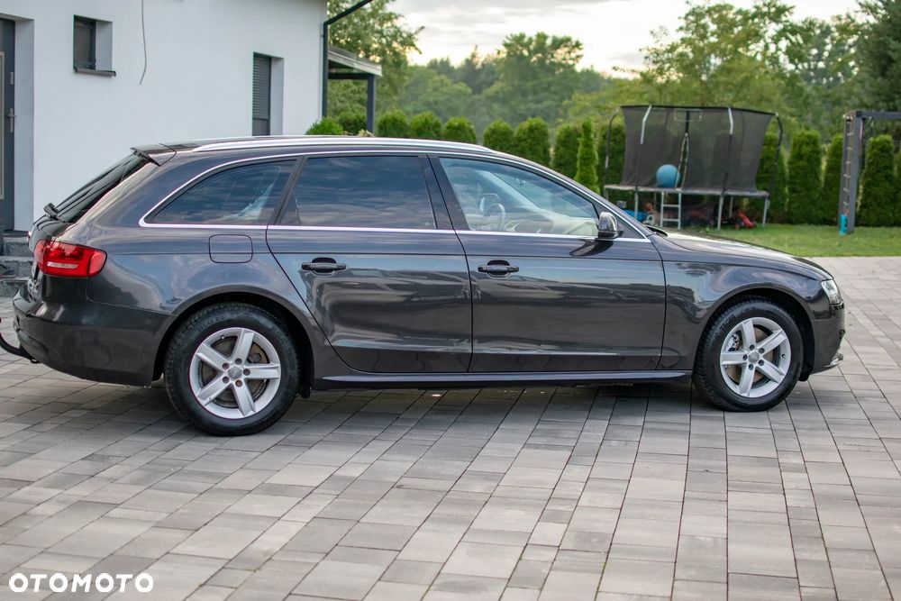 Audi A4 Avant - 11