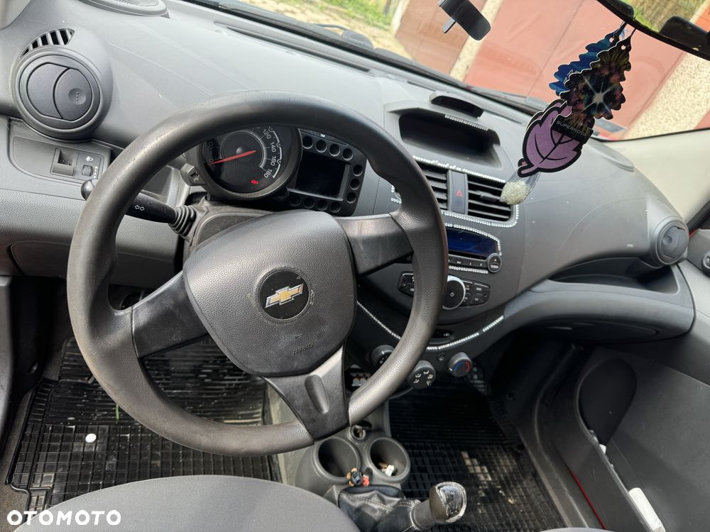 Chevrolet Spark - 5