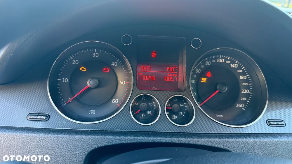 Volkswagen Passat 1.9 TDI Trendline - 12