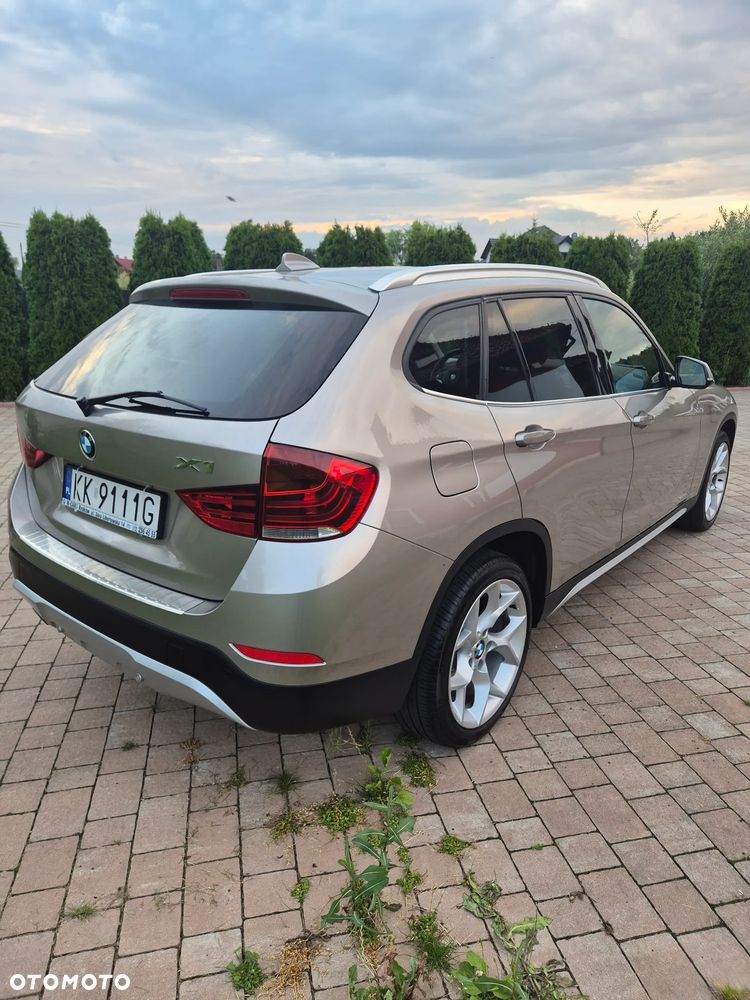 BMW X1 xDrive18d xLine - 8