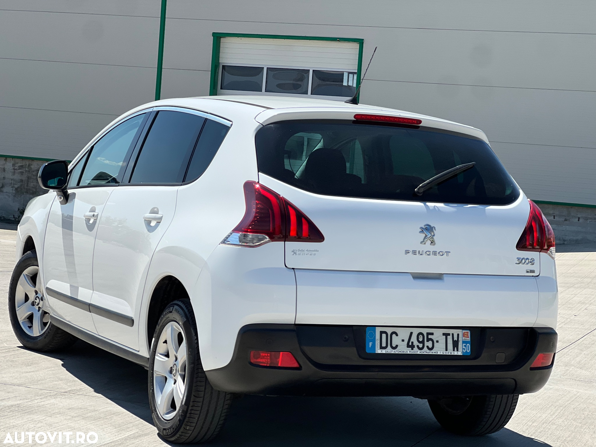 Peugeot 3008 1.6 HDI Confort Pack - 30