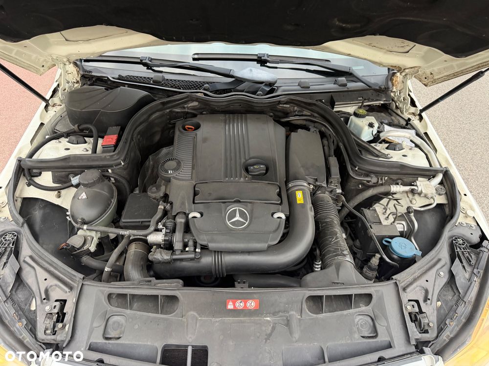 Mercedes-Benz Klasa C 180 BlueEFFICIENCY Avantgarde - 22