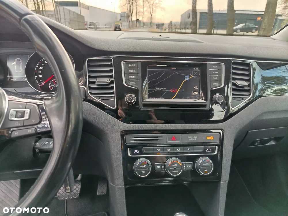 Volkswagen Golf Sportsvan - 14