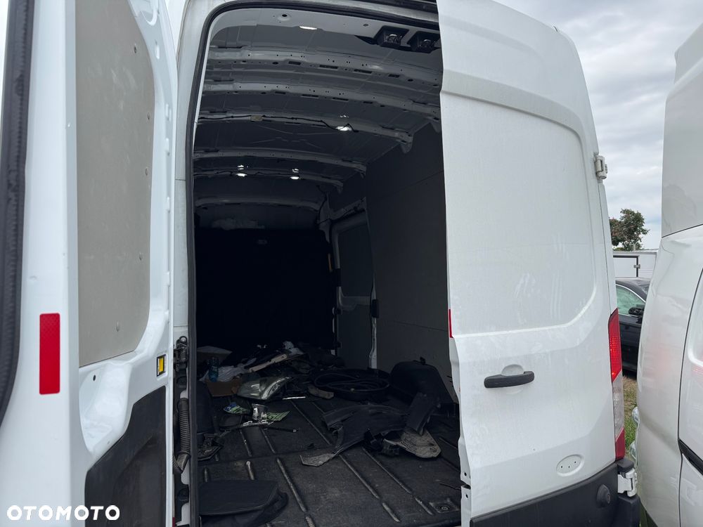 Ford Transit - 17