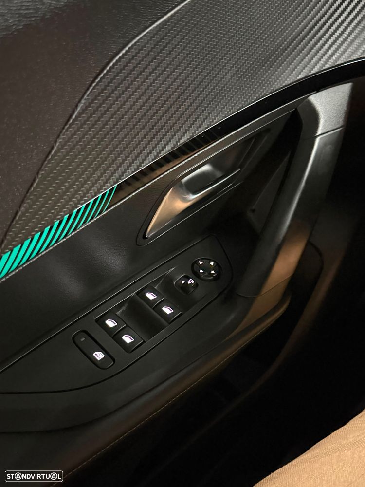 Peugeot 2008 PureTech 130 EAT8 Allure - 13