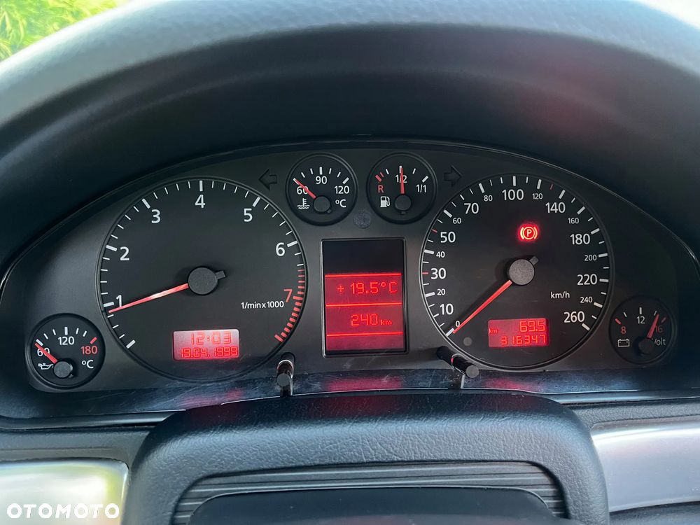Audi A4 Avant 1.8T Quattro - 13