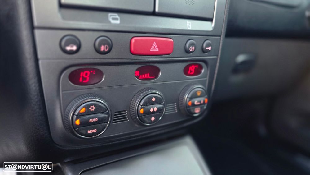 Alfa Romeo GT 1.9 JTD M-JET Q2 - 32