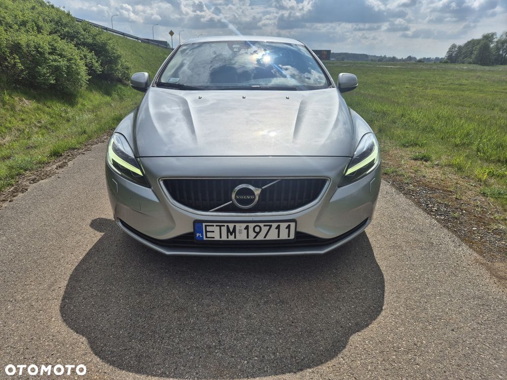 Volvo V40 - 2