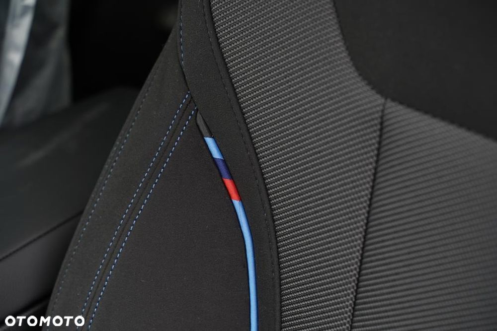 BMW Seria 3 318i M Sport - 8