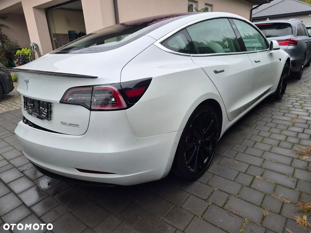 Tesla Model 3 Performance AWD - 2