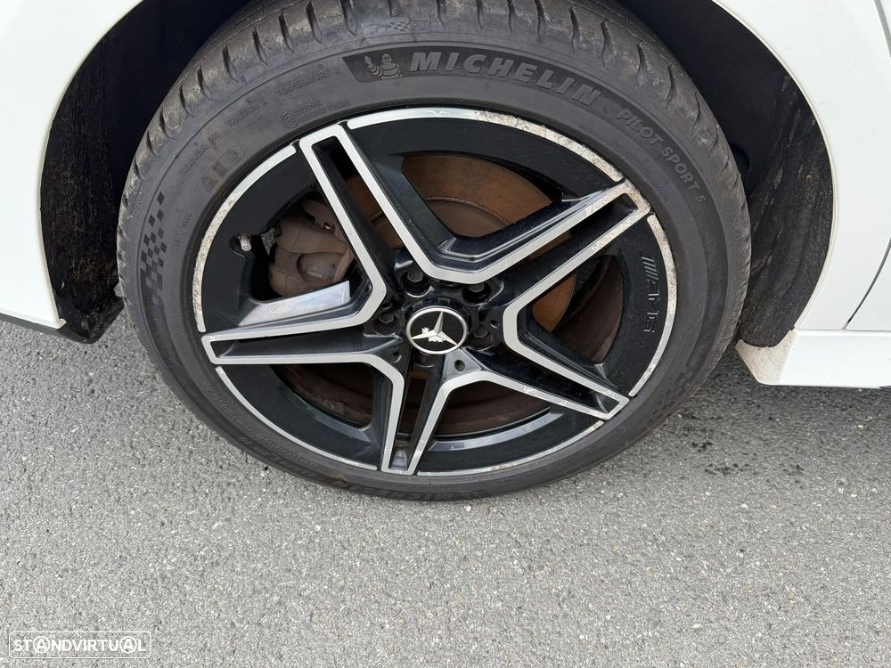 Mercedes-Benz CLA 250 e Shooting Brake AMG Line - 8