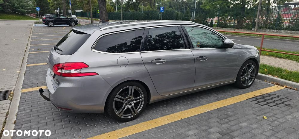 Peugeot 308 - 1