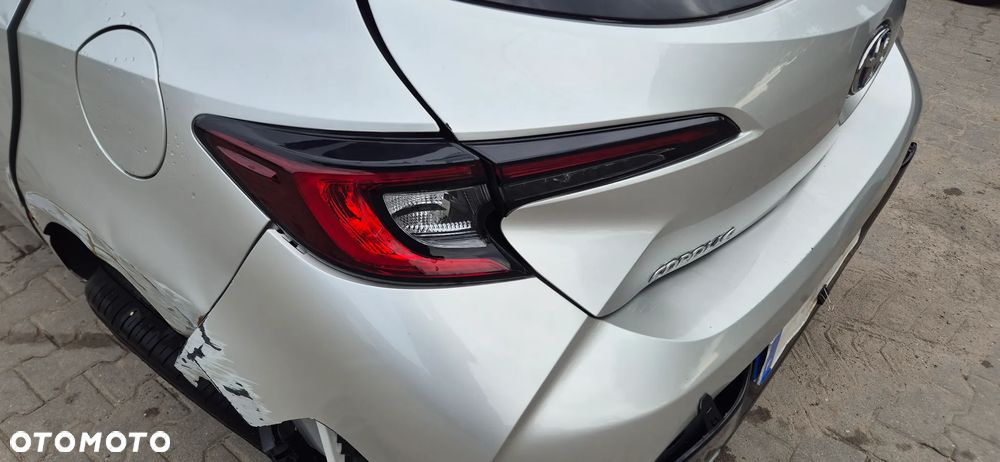 Toyota Corolla 1.8 Hybrid Comfort - 14