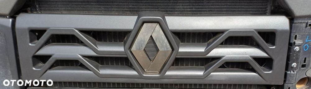 ATRAPA STOPIEŃ ŁAWKA GRILL KRATKA GÓRNA RENAULT GAMA T RANGE - 3