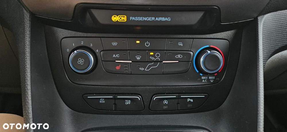 Ford TRANSIT CONNECT - 24