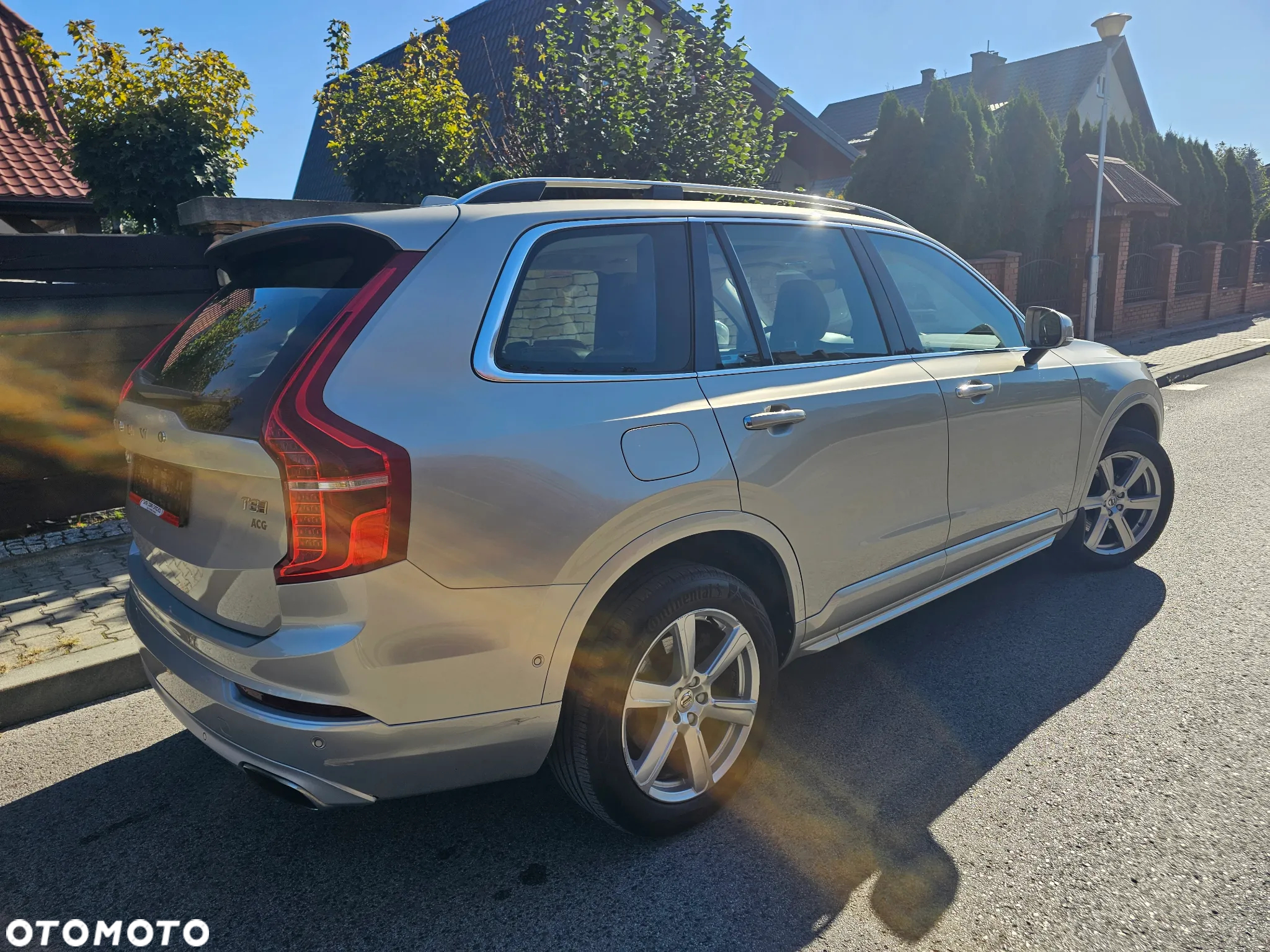 Volvo XC 90 T8 AWD Plug-In Hybrid Momentum 7os - 6