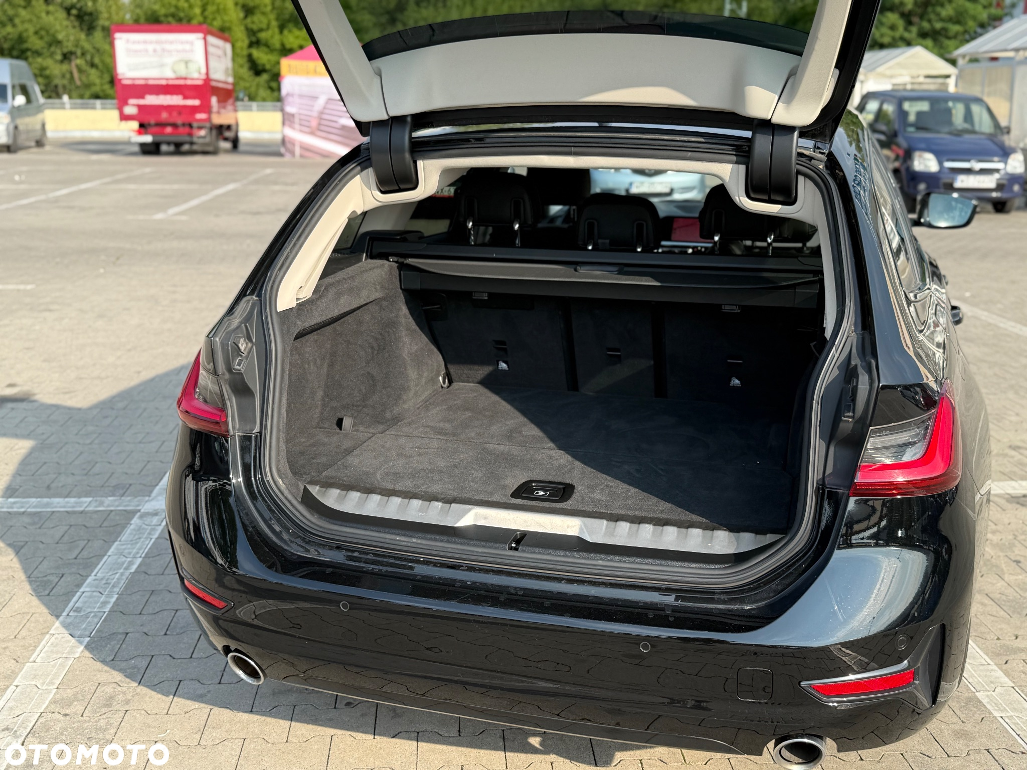 BMW Seria 3 330e PHEV sport - 13