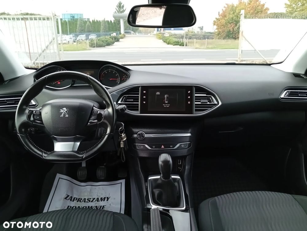 Peugeot 308 1.2 PureTech Allure S&S - 12