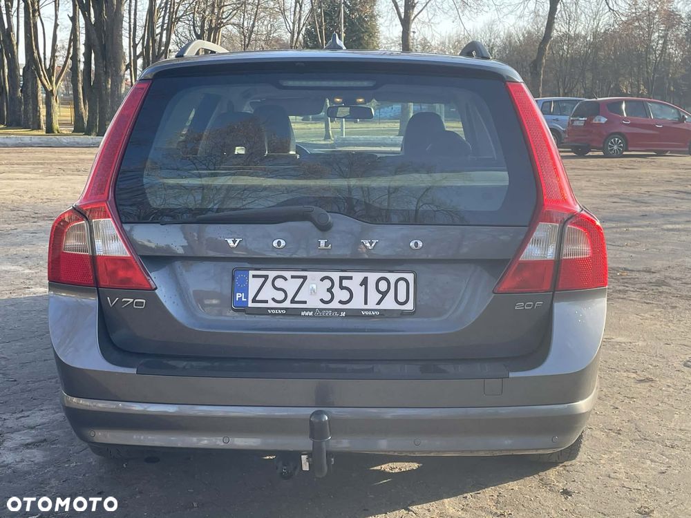Volvo V70 2.0 Momentum - 5